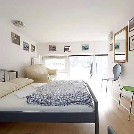 24 Hostel