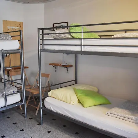 24 Hostel *