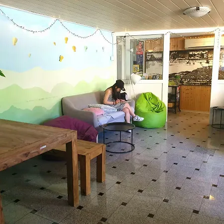 Hostel 24