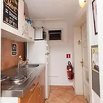 Hostel 24